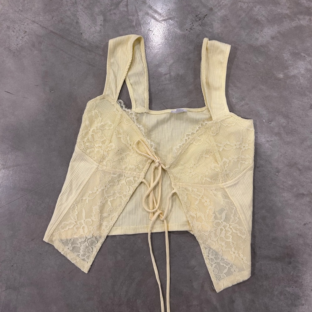 Garage Soft Yellow Lace Tank Top